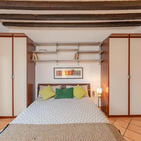 Comfort In Navigli Area Apartment *