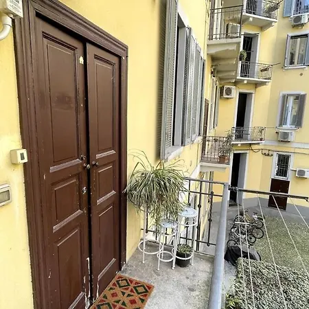 Apartament Cozy Loft On Two Levels 15 Mins From Duomo *