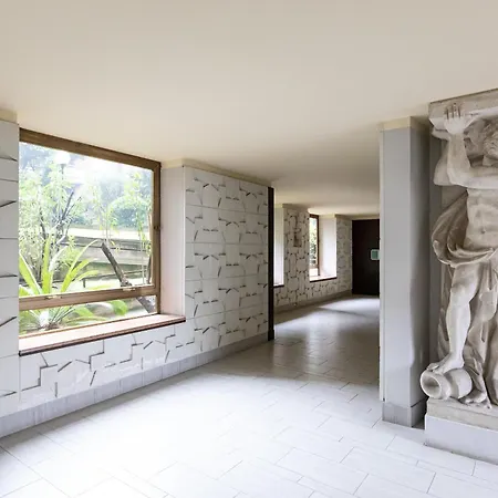 Assunta Exclusive With Balcony - Collection Milán