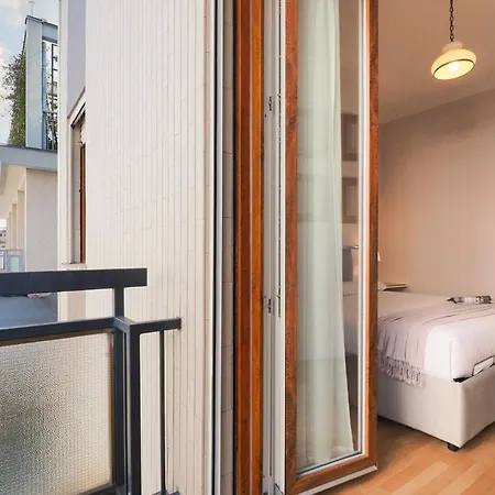 Quiet One Bedroom Near Tortona District Milan