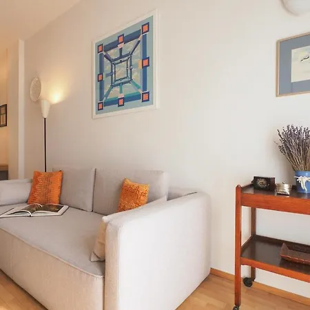 Quiet One Bedroom Near Tortona District Milan