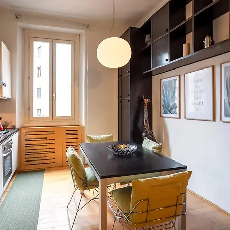Apartament 10 Min To Porta Venezia Mediolan