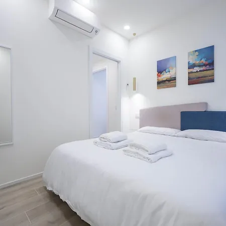 New Bilocale Porta Romana ミラノ