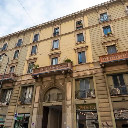 Lecco, 20 - In The Heart Of The Rainbow District Apartman