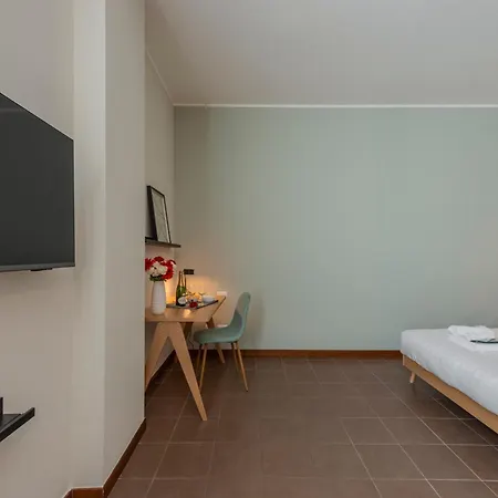 Bazzi, 49 - Bocconi *