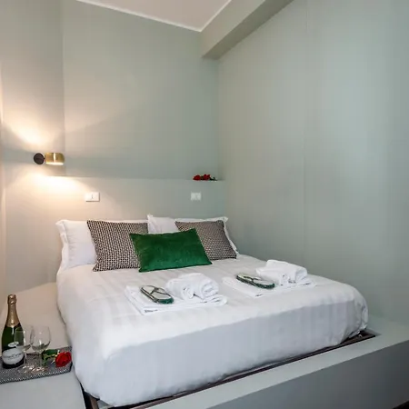 Apartman Bazzi, 49 - Bocconi Milánó