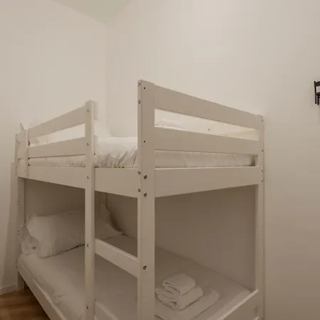 Apartman Bazzi, 49 - Bocconi Milánó