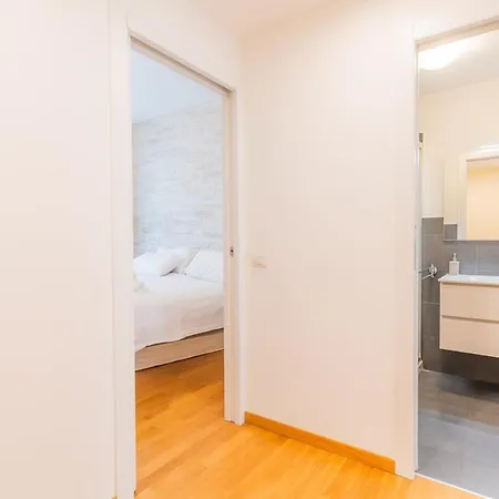 Rosolino House Porta Venezia Cozy E Wi-fi Апартаменты *