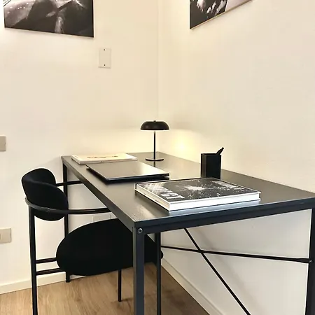 Lägenhet Casa Verga - Exclusive Haven Of Style And Elegance In Moscova *