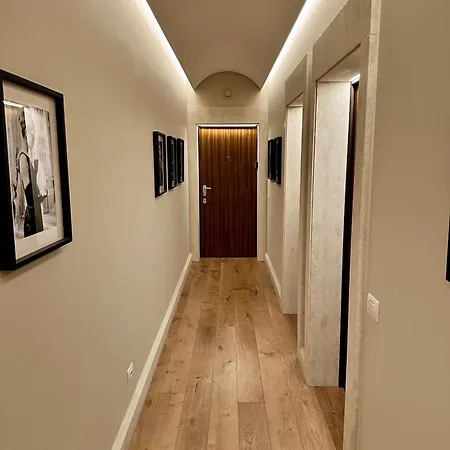 Casa Della Borsa - G *