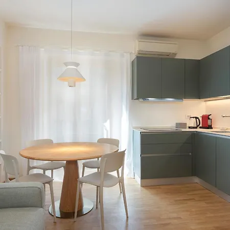 Easyhomes - Repubblica * Milaan