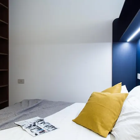 Naitly Dergano * Milaan