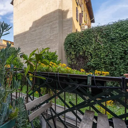 Privata Bagno E Balcone Duomo Battaglia 3* ミラノ