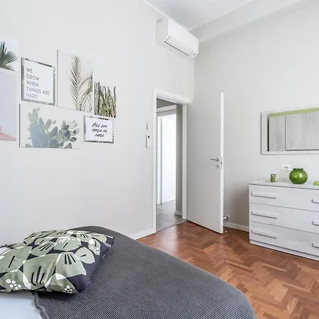 Design Penthouse In Porta Venezia