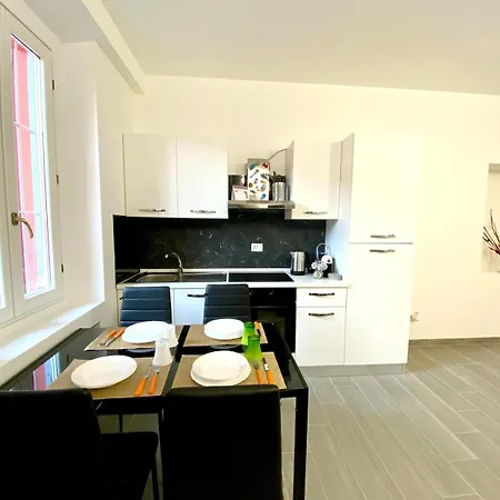 Porta Venezia Apartment