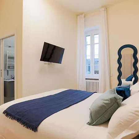 The Rent - Characterful Two-bedroom Flat Steps From Palestro 米兰