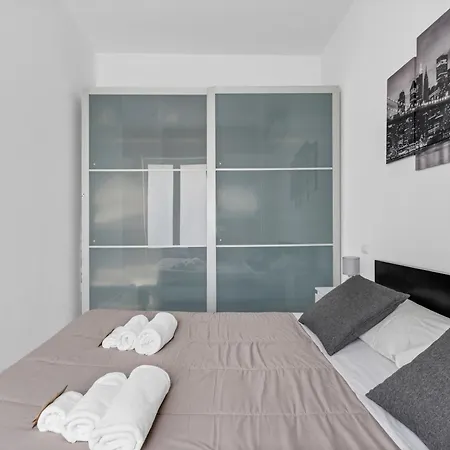 Apartamento Porta Romana - Qc Terme, 10min Duomo *