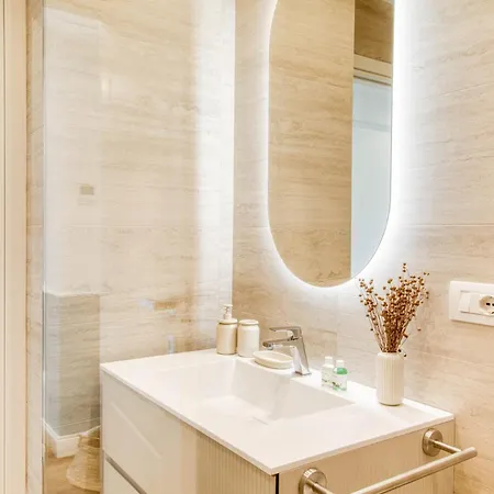 Easylife - - Settembrini 49 - *