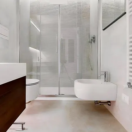 Sottocorno White, Historic Center, Apartment Milan