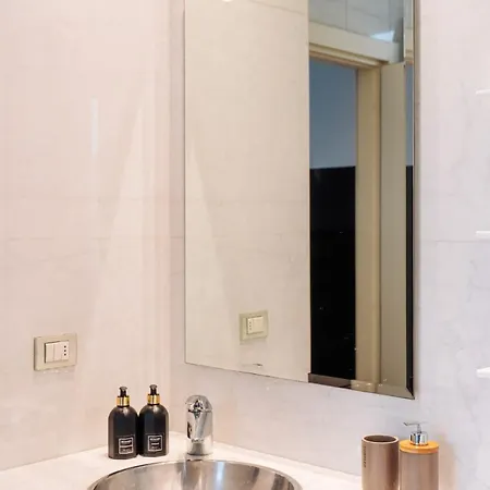 Youhosty - Brera 17 Apartament