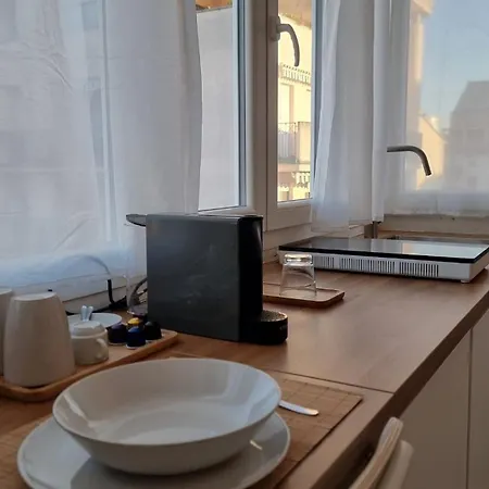 Luminoso Monolocale Mm3 Dergano Sky Legnone ميلان