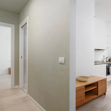 Apartamento New - Modern And Bright - Wi-fi, A-c - 4 Seats *