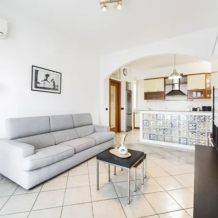 Easylife - - Tito Livio 13 - Porta Romana *