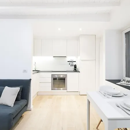 Easylife - - Castaldi 26 P1c - Porta Venezia * Milaan