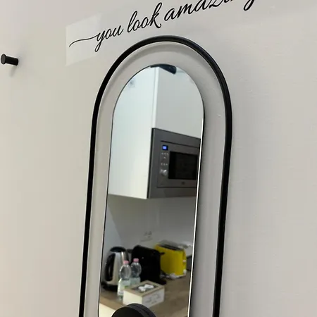 Lejlighed La Vecchia Milano-les Nubles Vannucci - Il Ballatoio E Il Cortile Milano