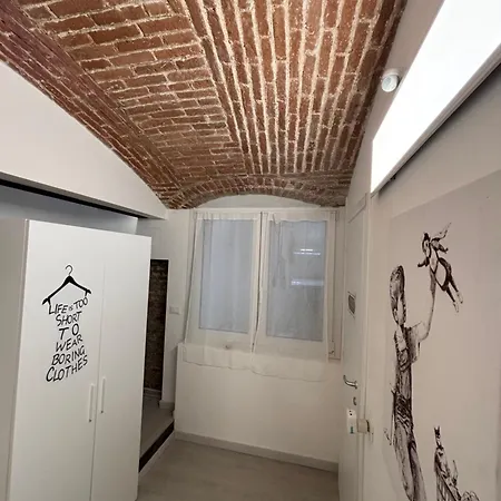 La Vecchia Milano-les Nubles Vannucci - Il Ballatoio E Il Cortile Lejlighed