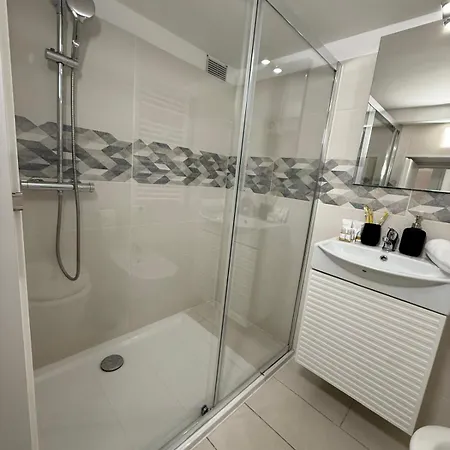 Comfort Loft - 3 Bedrooms, 3 Baths, Fast Wi-fi Lägenhet *