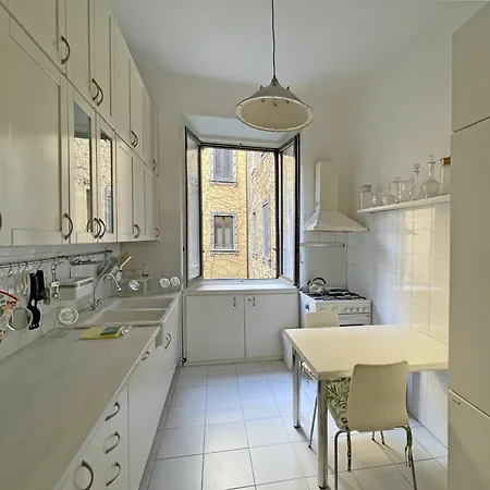 Splendido Quadrilocale Liberty In Porta Venezia Milan