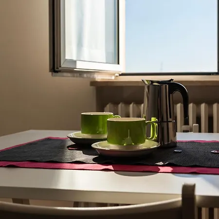 Youhosty - Da Cermenate 12 * Milano