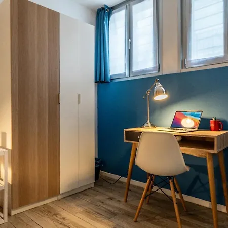 Starlike - Accogliente Nuovo *