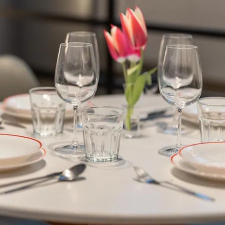 Starlike - Accogliente Nuovo * Mediolan