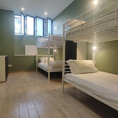 Albergue Cinhouse *