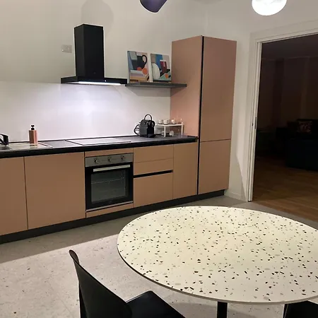 Apartment Fifty Eight Repubblica Three Bedrooms *