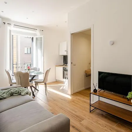 - A Pochi Passi Dalla Stazione * Mailand