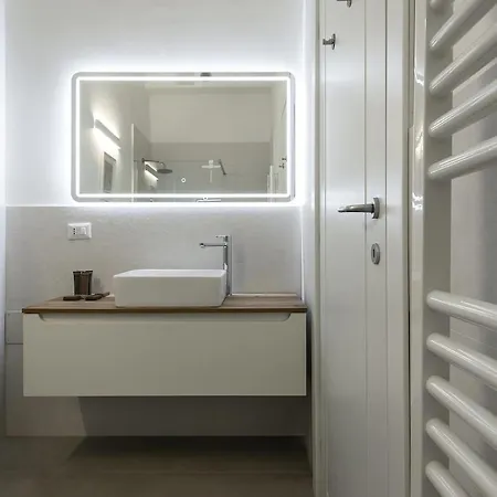 2 Bedrooms De Angeli - 20 Minuti Dal Salone Del Mobile Apartament Mediolan