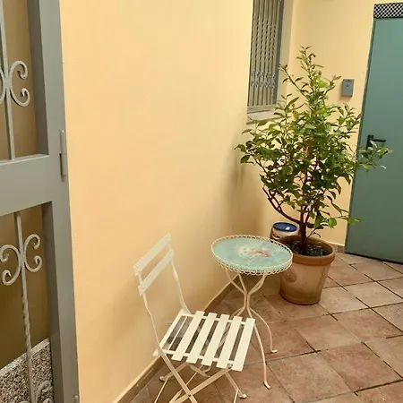 In Villa, Garden And Netflix شقة ميلان