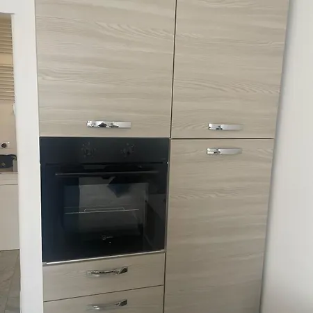 Charming In The Center *