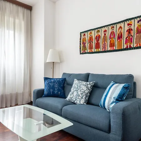 Wonderful Three-room Just Few Minutes Away From Mm Tricolore *