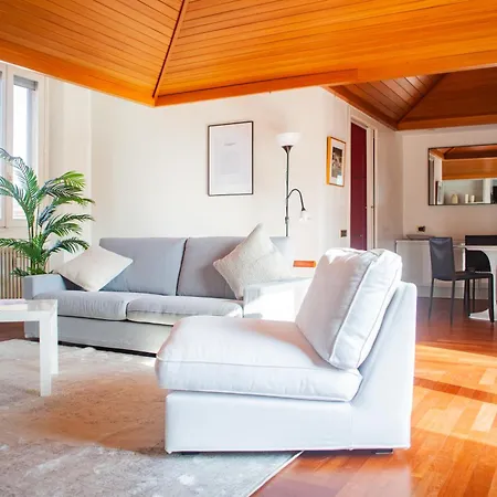 Apartman Penthouse With Panoramic Terrace - Design And Luxury *