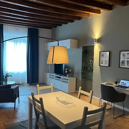 Navigli Darsena - Luxury With Balcony Апартаменты *