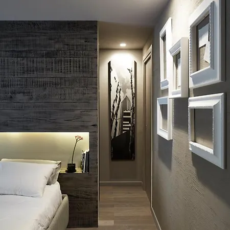 Luxury Design Downtown - Free Parking * Milan