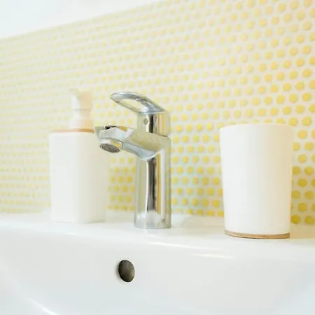 Lejlighed Isola 5 Minutes From Porta Garibaldi Station