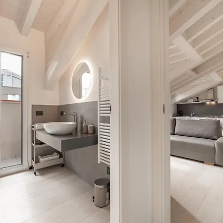 10 Min Walk From Prada, Bocconi And Metro * Μιλάνο