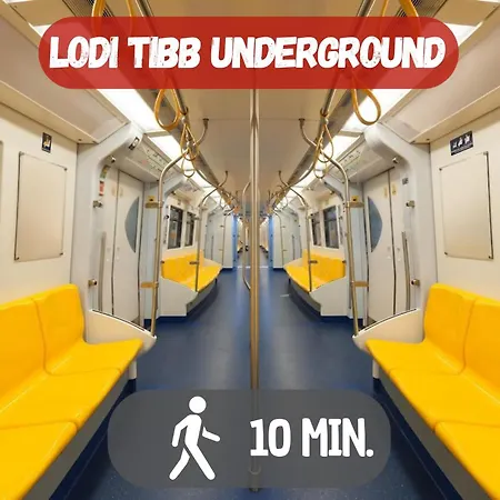 10 Min Walk From Prada, Bocconi And Metro Διαμέρισμα