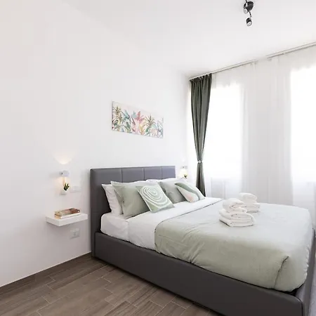 Luxury Navigli * Milaan