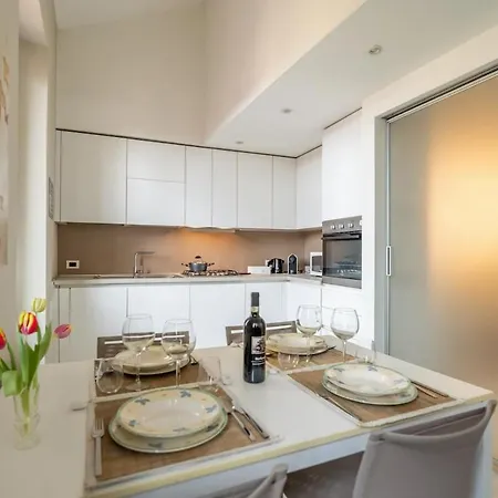 Navigli-duomo - Design Apartment, Netflix, Wi-fi Apartamento